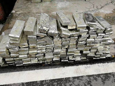 南康龍華這個工人火了,數百次盜竊廠里錫錠共4噸多約60萬